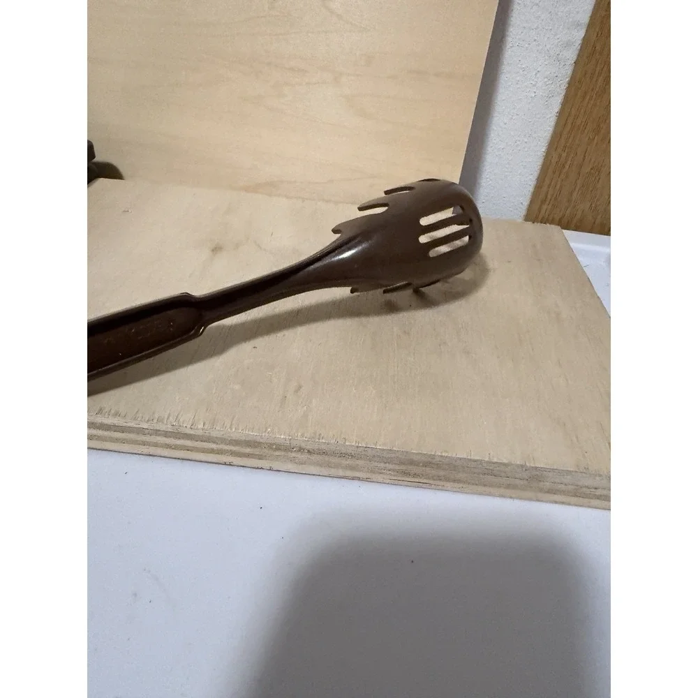 EKCO Vintage nylon spaghetti server Brown
